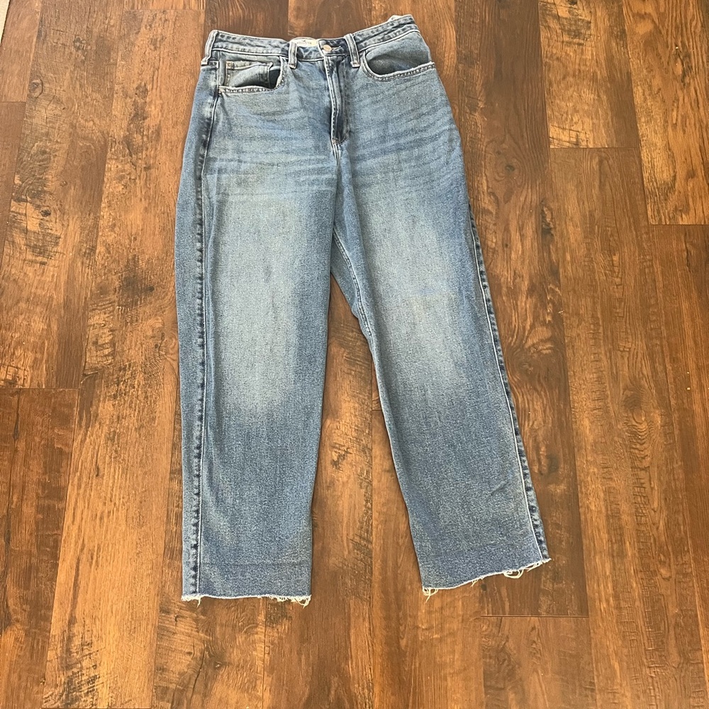 Hollister Women's Straight Leg Jeans in Light Blue, size 30